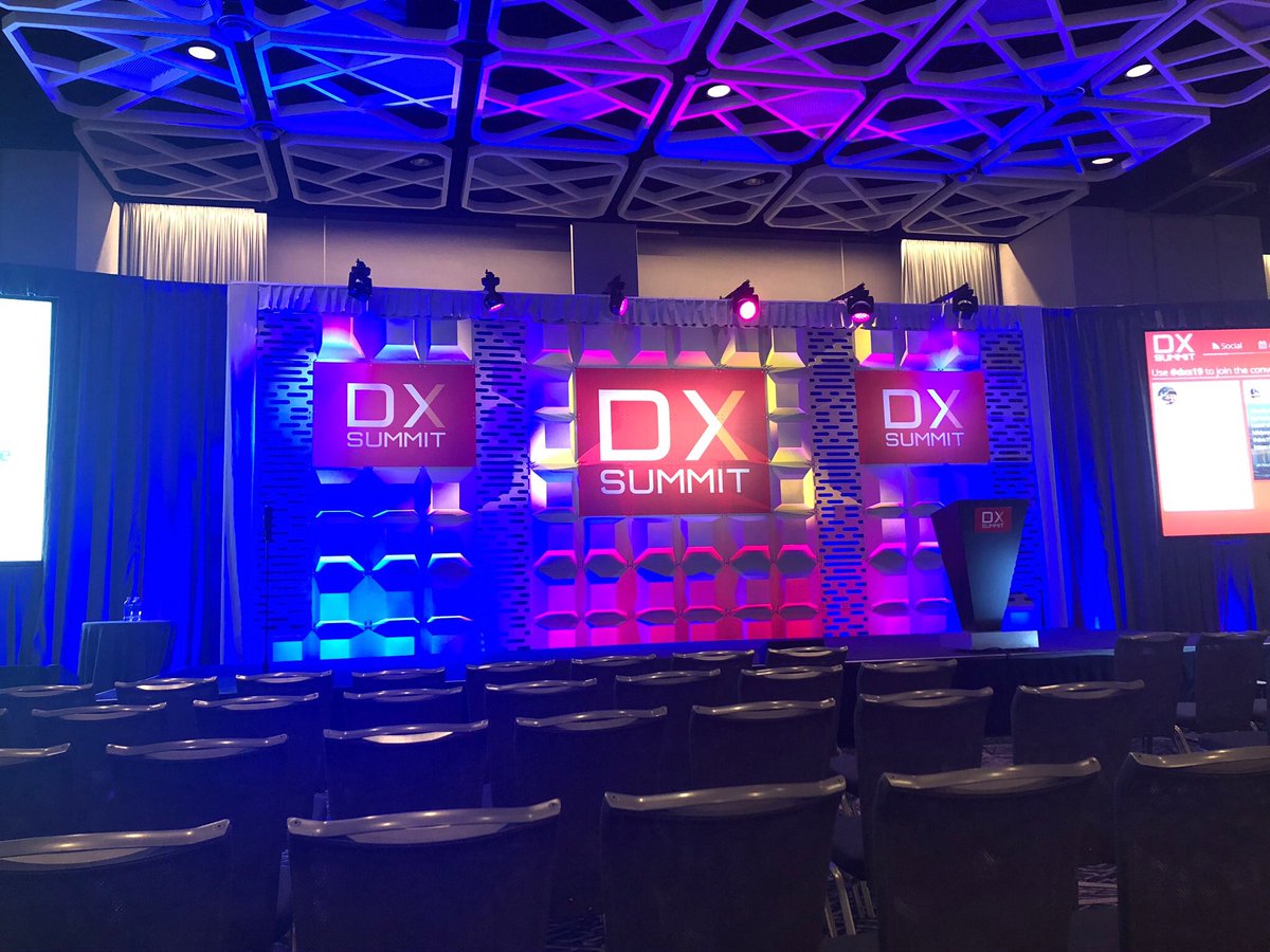 DMMdesign's tweet photo. Day 2 - Journeys, Native vs. Web, unified data and AI, oh my! #DXS19 https://t.co/HSyE1uEqHx