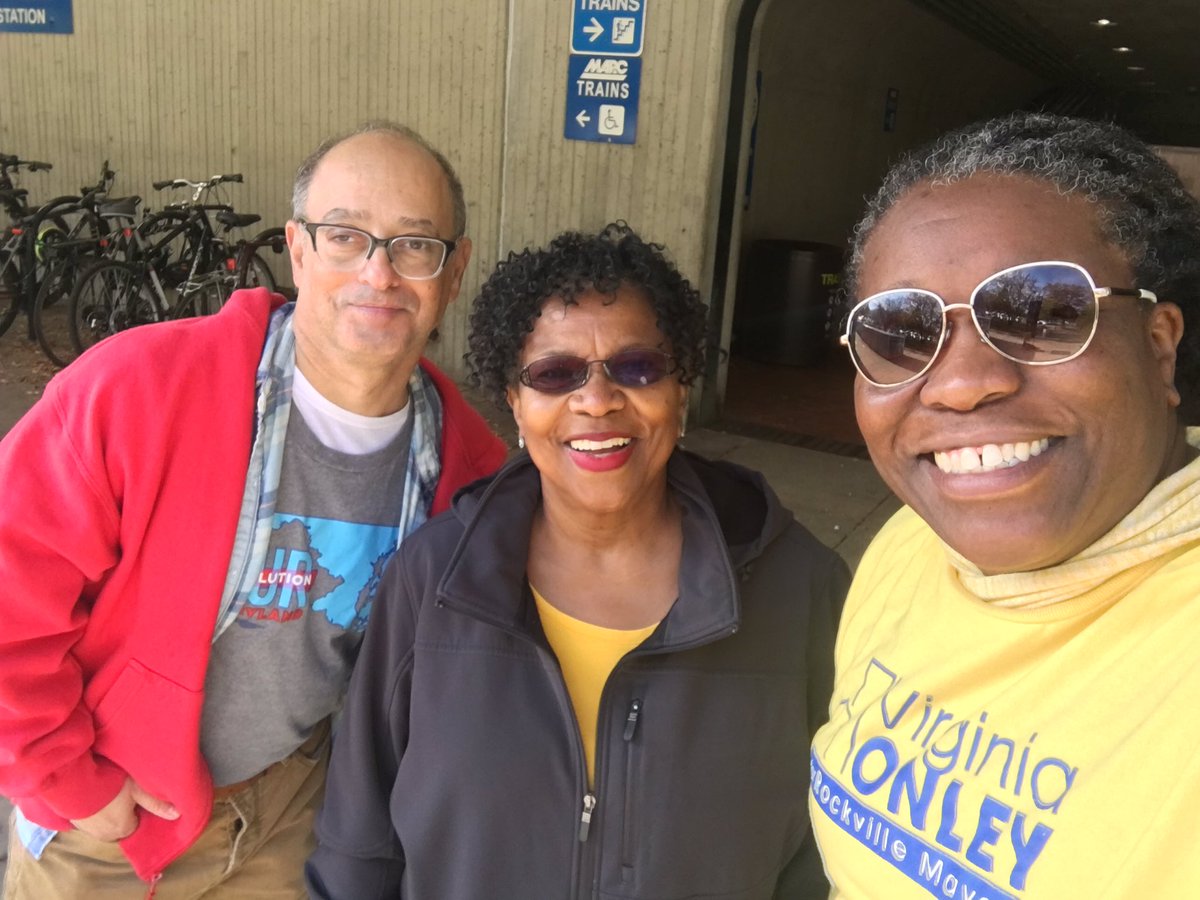VoteOnley's tweet photo. I was out at the Rockville Metro this morning to encourage voters to turn in ballots. Many folks stopped to say they have voted and to wish me good luck. 

All ballots are due by 8pm TONIGHT! @TeamRockville #ElectionDay https://t.co/eHe0rT79mo