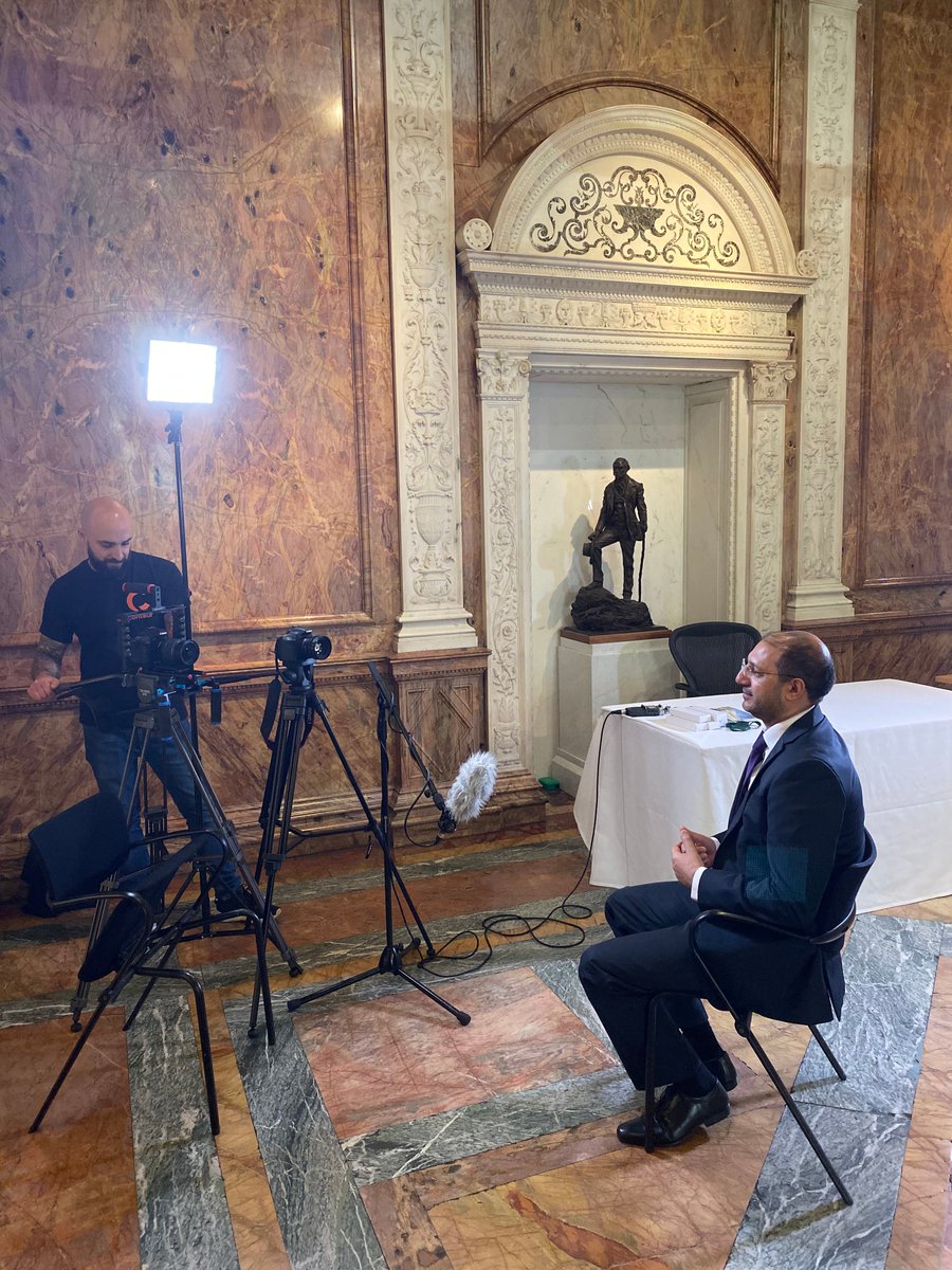 ConteurUK's tweet photo. What a day! Interviewing some of the top brains in #ArtificialIntelligence at the very first #validateAI conference in the Marble Hall at @TheRoyalSociety Society in London. 🤯🤯🤯 https://t.co/J6Zowaomel