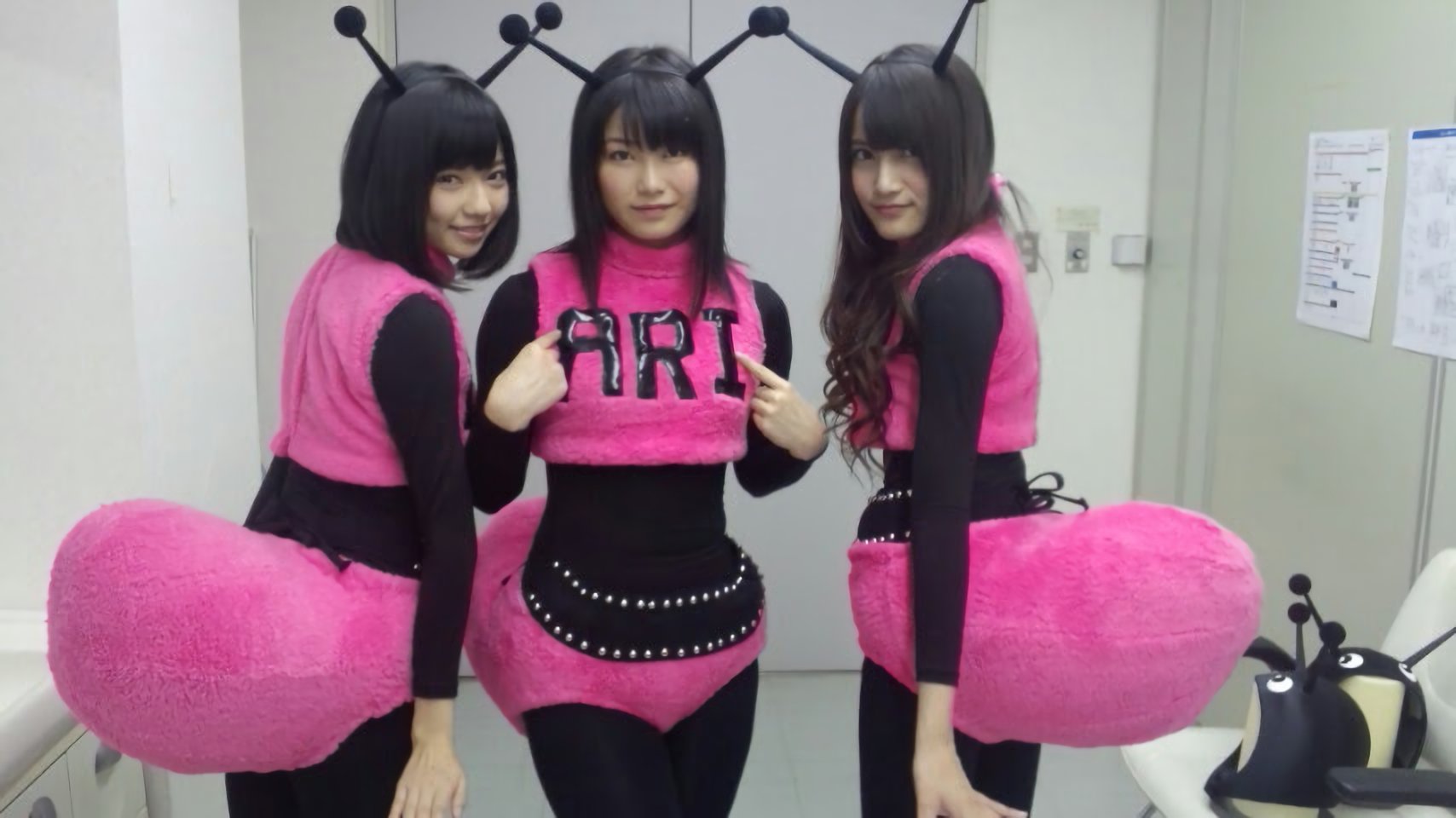 High Love8190 アリさんマークの引越社のcmのakbのこの衣装が洗脳モノに使えないかな と思ってる T Co Oxxwwikwoj Twitter