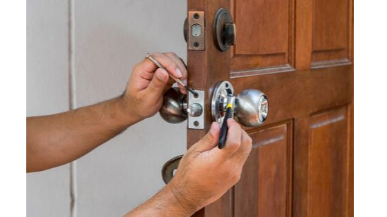 EmergencyLock10 tweet picture