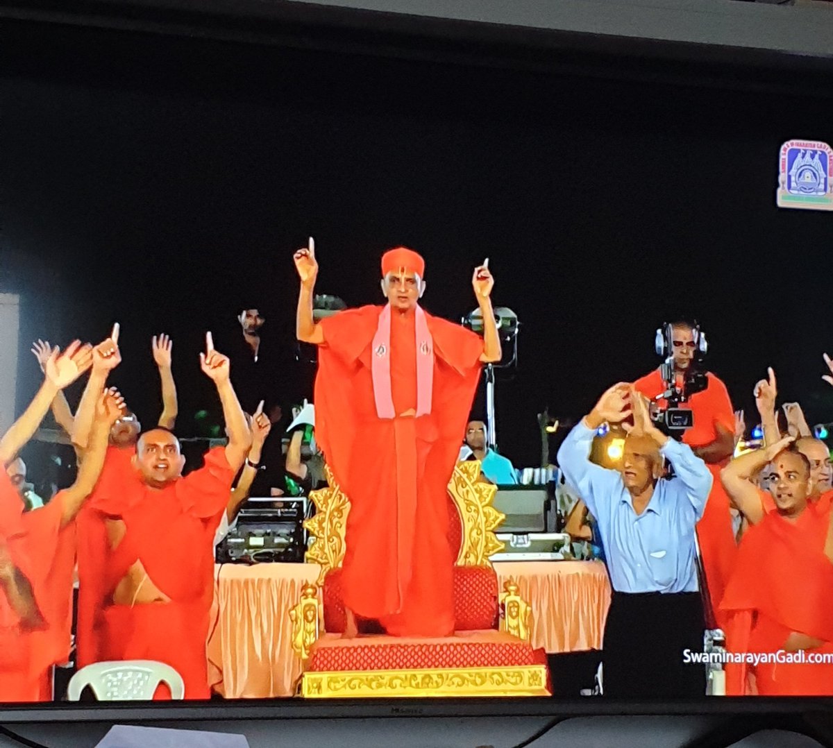 2012_Disha's tweet photo. @SGadiManinagar watching live from UK. Vachanamrut Dwishatabdi and #Jeevanpran Shree #Abji #Bapashree Shatamrut celebrations
#AbjiBapashree
#LordSwaminarayan
#ShreeMuktajeevanSwamibapa #BhaktiSangeet #Day1 https://t.co/VuK8ylsGYO