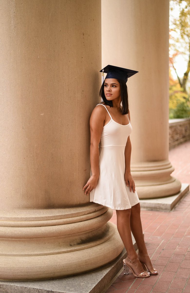 KingManda1's tweet photo. hi, my nameโs amanda and Iโm a photographer. #photography #gradphotos #photograph #pennstate https://t.co/doZrfp6GMG
