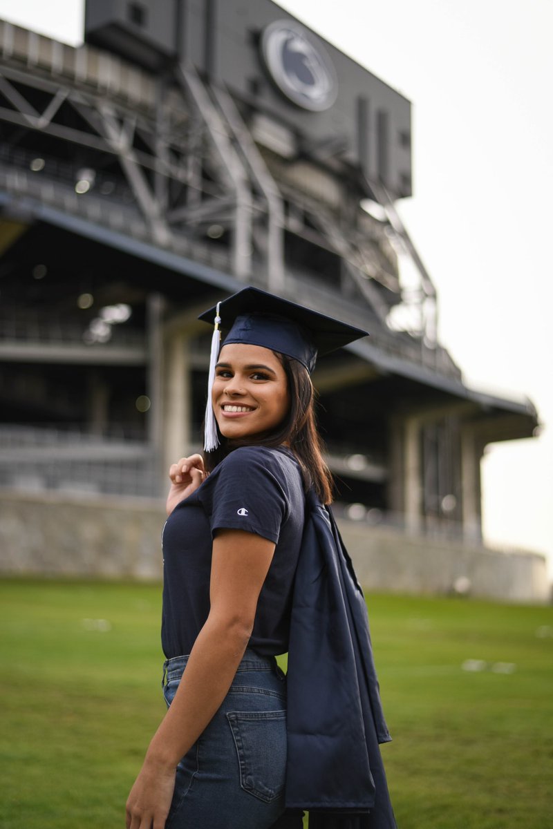 KingManda1's tweet photo. hi, my nameโs amanda and Iโm a photographer. #photography #gradphotos #photograph #pennstate https://t.co/doZrfp6GMG