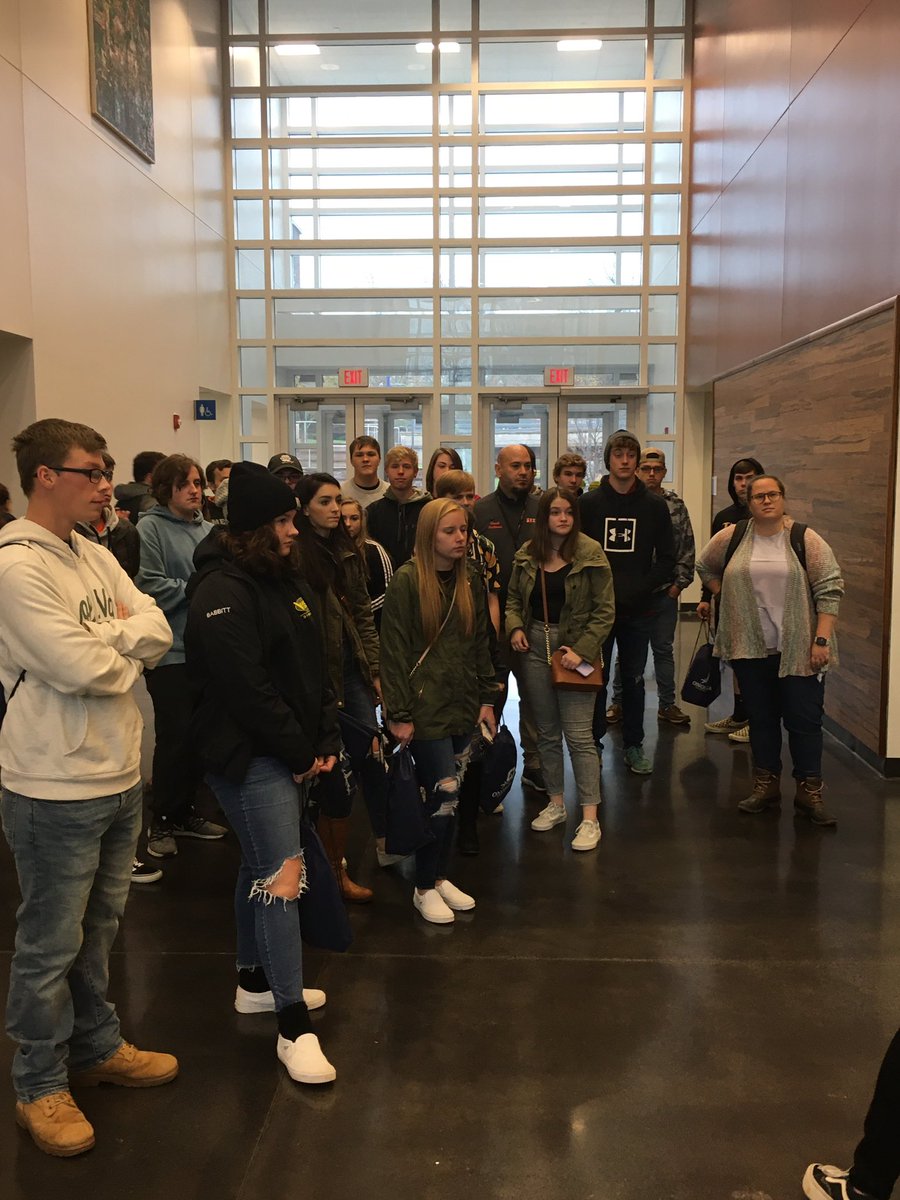 eyeonthetigers1's tweet photo. Mexico juniors touring OCC today. #CollegeReady https://t.co/3TFS21qLqI