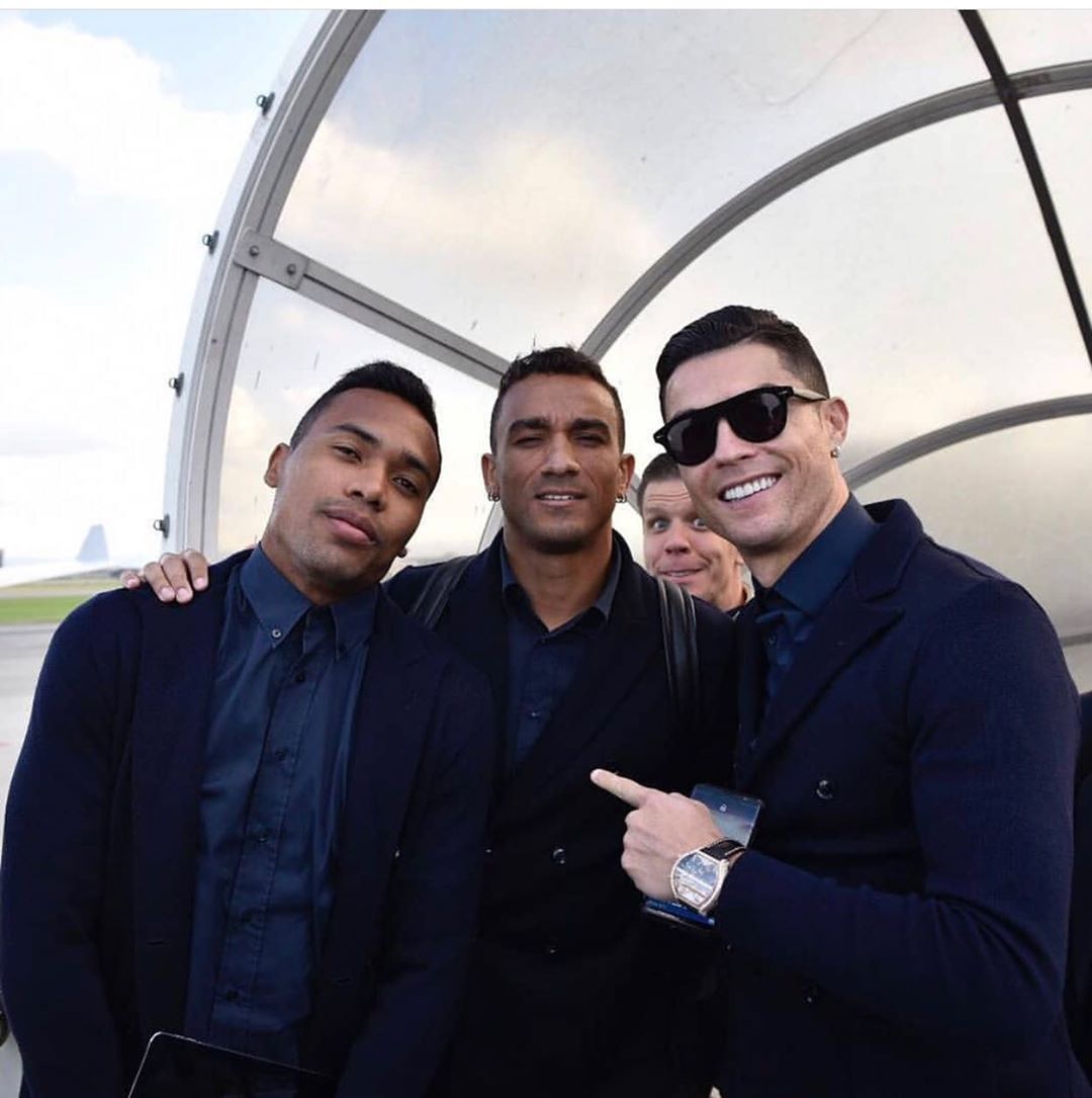 Cristiano's tweet photo. Champions League here we go again!😜✈️ https://t.co/EmUo6jvskR