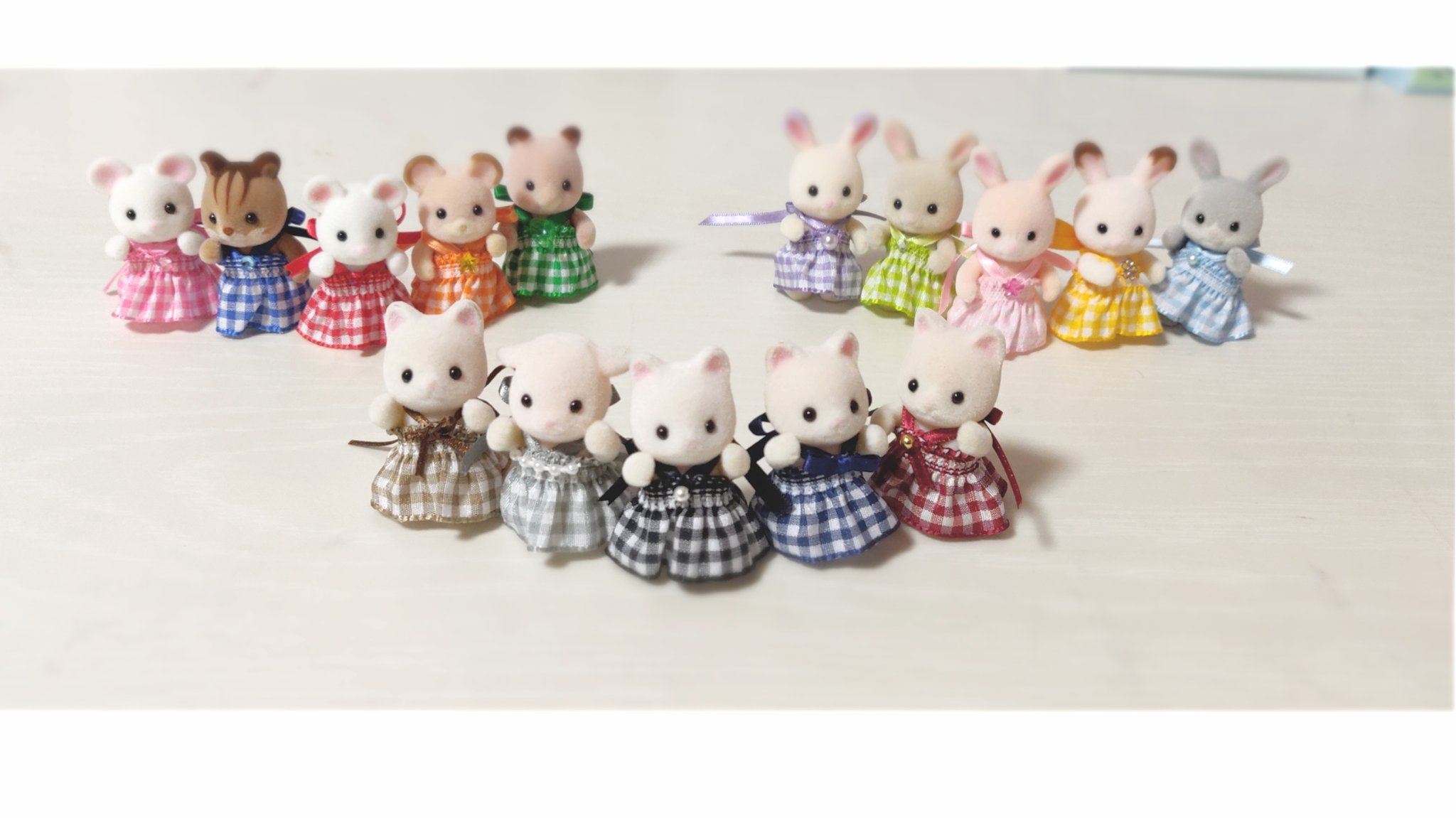 ほづみ この前ツイートした簡単に作れるシルバニアファミリーのお洋服 簡単すぎて量産してたら 個性がそれぞれ違うアイドルグループになった T Co Hvejklqpw6 Twitter