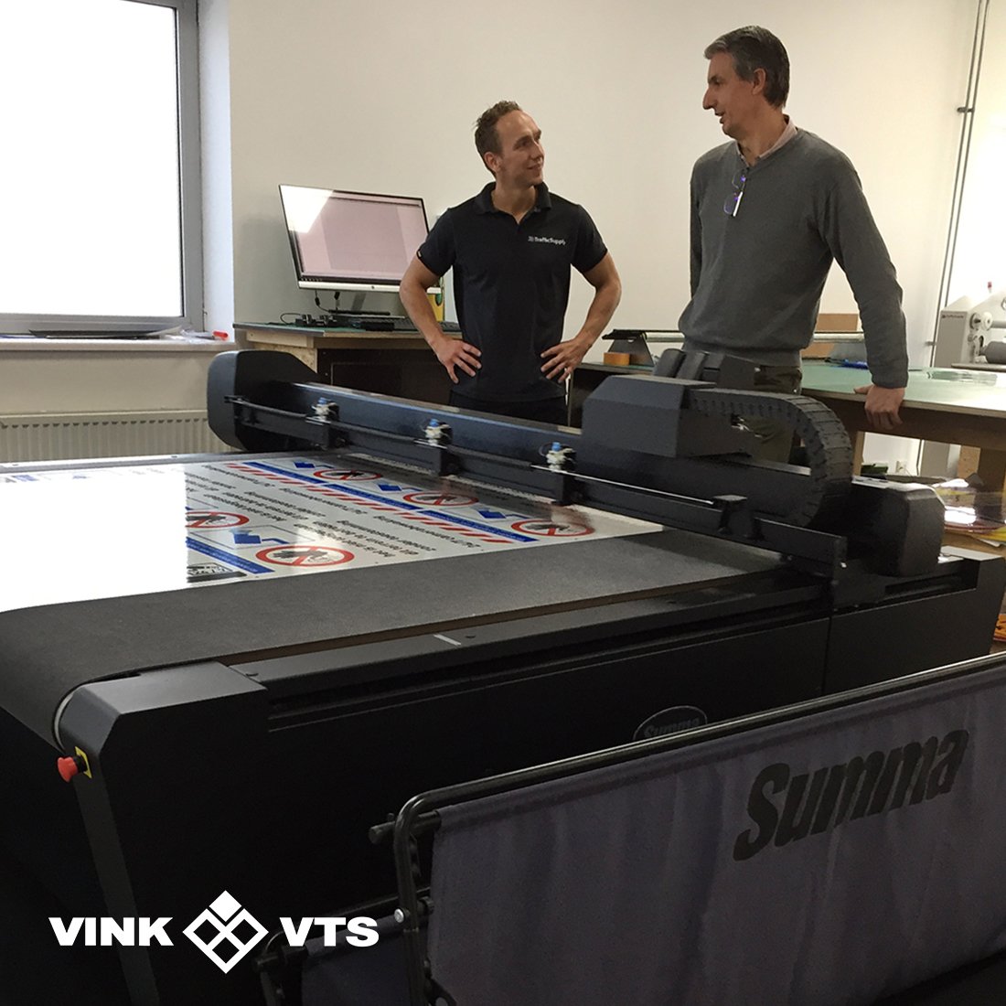 Lees hier hoe <a href="/trafficSupply/">Traffic Supply</a> hun productieproces heeft kunnen aanpassen op de snel groeiende productafzet. Een geweldig voorbeeld van de mogelijkheden om het productieproces te automatiseren.
#Summa #Vlakbedsnijtafel #Fserie #automatisering 

vinkvts.nl/blog/post/traf…