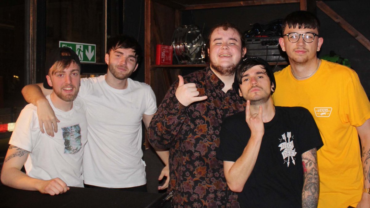 GetYourHeadStraight tweet media