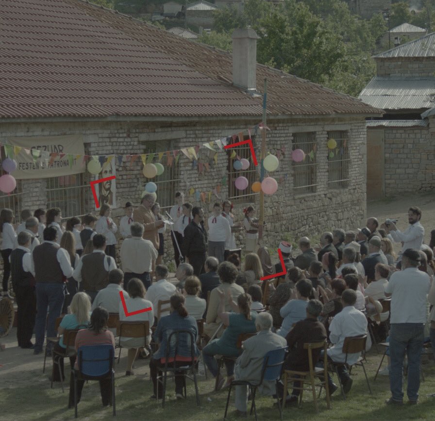 CinesquareT's tweet photo. Haftanın filmi ile gidiyoruz 

Unutulmuş Bir Köyde Unutulmaz Bir Bahar

 Unutulan bir köyün sessiz ve sıradan hayatı, köy barına üç fahişe geldiğinde çarpıcı bir şekilde değişir.

Yıl: 2019
Kategori: Özellik
Tür: Komedi
Ülke: Makedonya, Arnavutluk, Kosova
 Dil: Arnavutça https://t.co/FYuKQkLotK