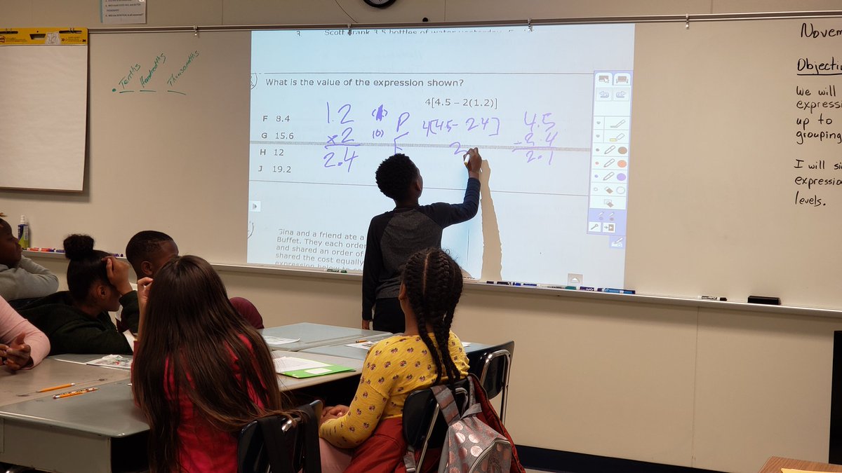 BrandenburgFAA's tweet photo. Students learn from each other! Mr. Roach has a student leading the review of PEMDAS. The student even engages his peers in the steps he takes. #StudentLeaders #IntergratingTechnology https://t.co/CsrY0Wc0MH