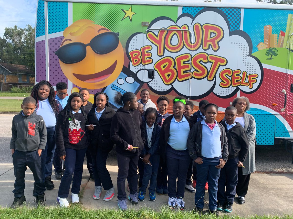 The DeBakey Drug Education Vehicle came to visit our 5th grade students!