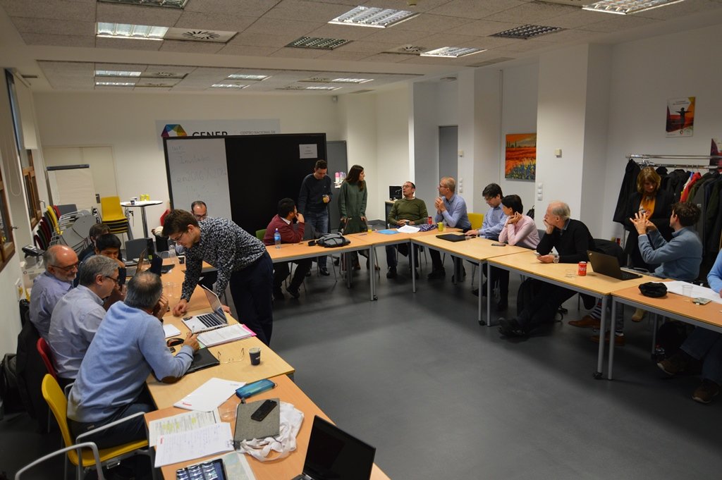 Buen ambiente de trabajo entre los socios del proyecto europeo #CLARA (<a href="/EU_H2020/">Horizon 2020</a> ), que se reúnen esta semana en la sede de <a href="/CENER_Energia/">CENER_Energía</a> en Pamplona. El proyecto #CLARA trata sobre la gasificación con transportadores de oxígeno para la producción sostenible de #biocombustibles.