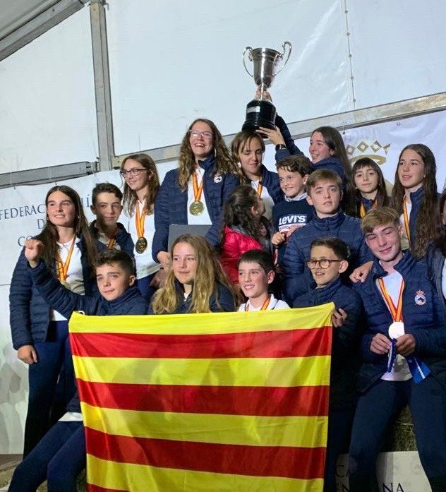 FCHipica's tweet photo. Catalunya aconsegueix l'OR en totes les proves del Campionat Interautonomies de Raid 2019
#raidcatala #ademus @RFHE_Raid 

https://t.co/cZlg1kXSFc https://t.co/uRoZJyxZlJ