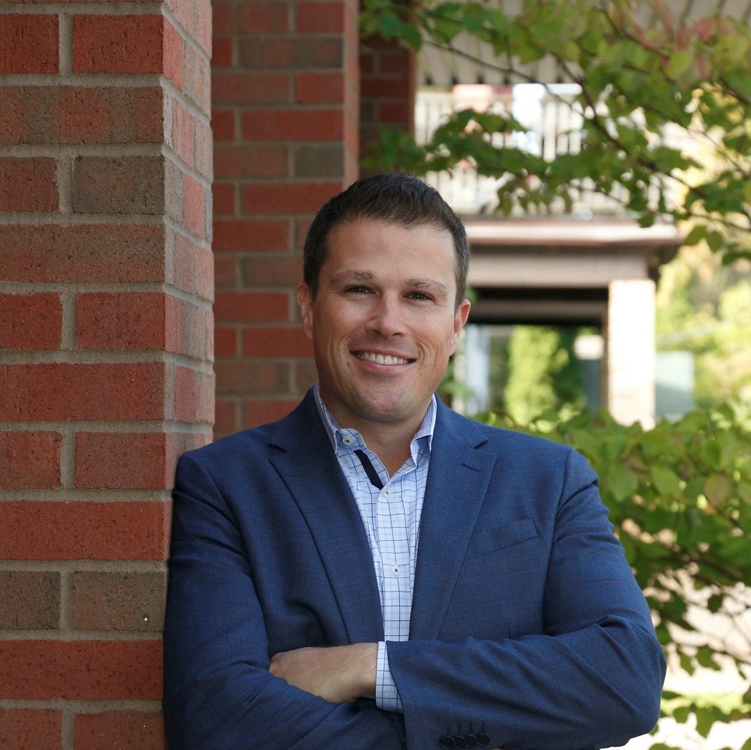 LdnIncMag's tweet photo. Meet Garrett Graham of @LibroCU -- one of our 20 Under 40 Class of 2019! Biggest Influence: "Definitely my parents. My dad
instilled a strong work ethic at an early age; my mom taught me about the value of setting goals." https://t.co/vUA9XrWupL #ldnont #librocu #banklocal https://t.co/eGt111G1rU