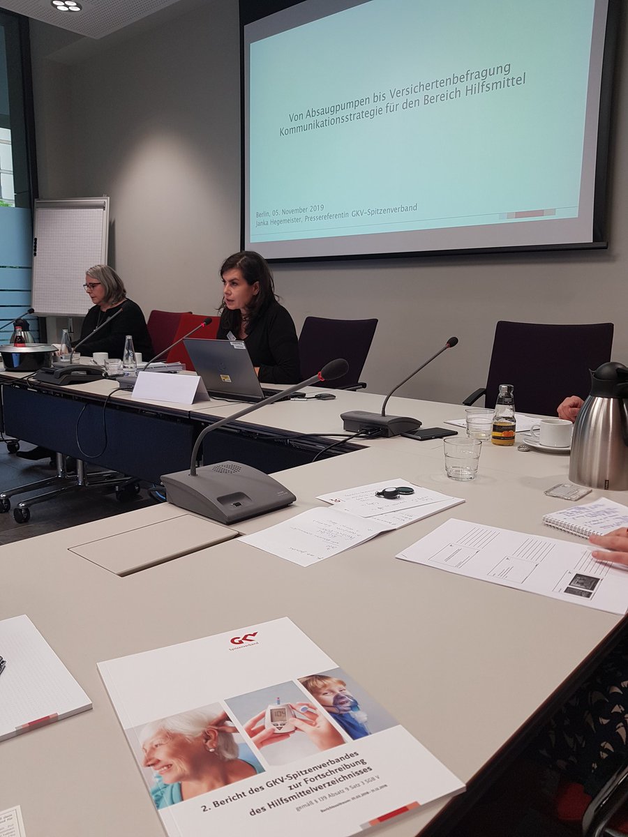 Franziska_Knoll's tweet photo. Ein bunter Themenmix heute beim #Pressesprechertreffen @GKV_SV: #Pflege über #Heilmittel #Hilfsmittel und #Gesundheitspolitik Danke! Toll so viele Kollegen zu treffen! 😊 @GKV_Sprecher @ikk_ev @IKKcl_Presse #ikkbb @IKKSuedwest @jh_privat @KarinKarinxl @MichaGottfried #wirsindgkv https://t.co/1VT0vYO0zB