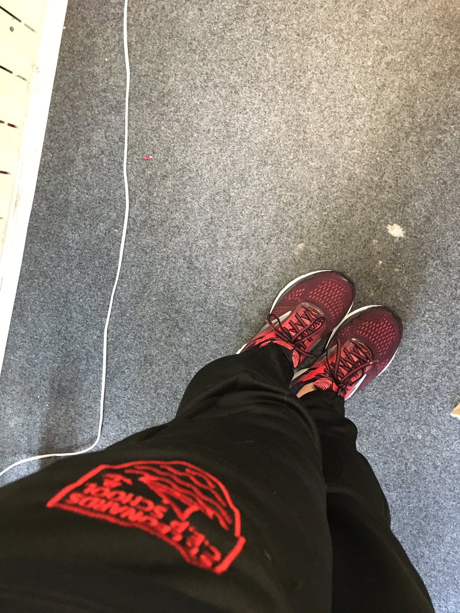 Marie_Burgess1's tweet photo. PE kit on! Ready for our first Personal Challenge club! #personalchallenge #active2019 @PCAStLens https://t.co/Iakun0QPTX