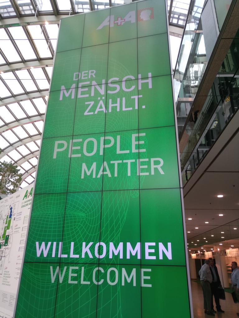 RosiWuertz's tweet photo. Ein interessanter erster Tag auf der @AplusATradeFair ist für mich nun vorbei. Ich freue mich auf Freitag und den #PreventionSlam 2019!
#PreventionSlam #AplusA2019 #AplusA #AktionGesunderRücken #DGUV #AplusAkongress #kommmitmensch #Gesundheit #health #ScienceSlam #StepClimbing https://t.co/hPBCysUM00