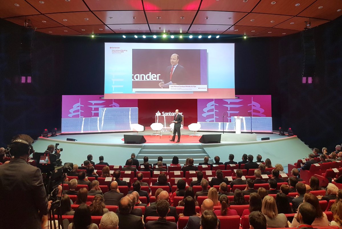 JManuelCendoya's tweet photo. Me preocupa que en España la #confianza en nuestras instituciones, medios de comunicación y empresas esté empeorando, según el Barómetro @Edelman_Spain. Por eso  hoy hemos debatido en nuestra XII Conferencia Internacional de Banca sobre cómo recuperar esa confianza. #SantanderIBC https://t.co/5L9aonUPvL