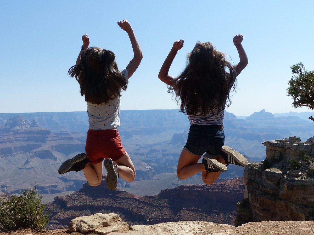 sytafoundation's tweet photo. The fall cycle of SYTA Youth Foundation's Road Scholarship application period closes Nov 15! Nominate a student in your classroom today who is unable to afford the cost of student travel: https://t.co/GnhpAsAMM4. https://t.co/hzG4V5ozWr