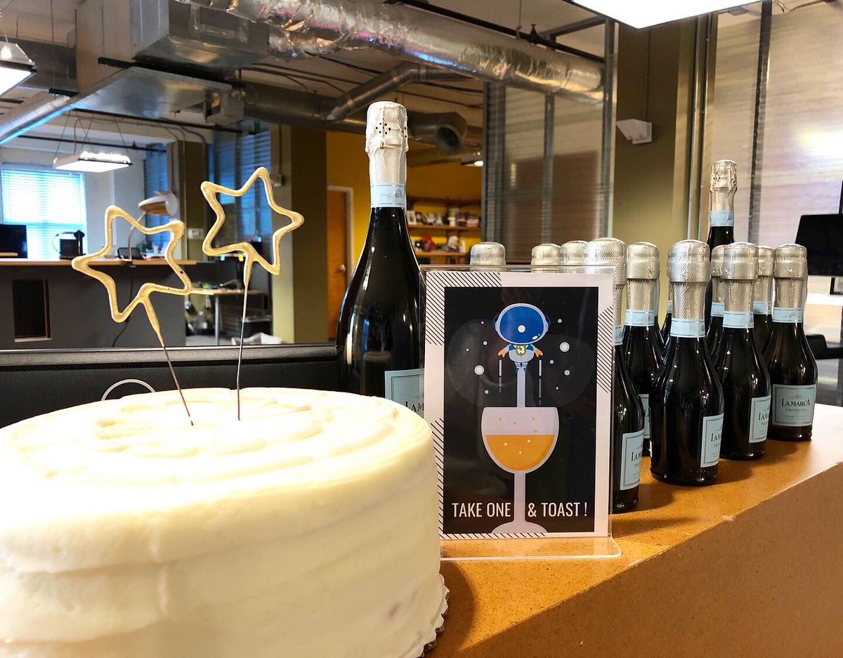 RocketLevel's tweet photo. Time flies when you're making big things happen... Happy anniversary, RocketLevel! 🚀🥳
#RocketLevel #MarketingAutomation #SmallBusinessMarketing #SmallBizMarketing #LegalMarketing #AutoRepairMarketing #DentalMarketing #MarTech #Marketing https://t.co/TspTZ1l0GD