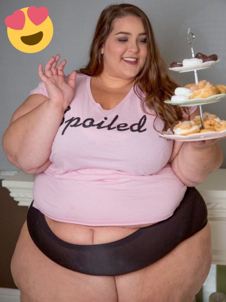 Catfishphatty's tweet photo. Spoil me. I deserve it.

#weightgain #stuffmyface #stuffmybelly #feedee #ssbbw #catfishfindom https://t.co/LzfyoWnJ2e