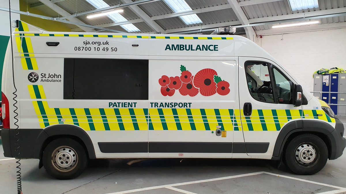 First Poppies installed on an ambulance in Gateshead.
#lestweforget #proudtovolunteer #stjohnpeople
