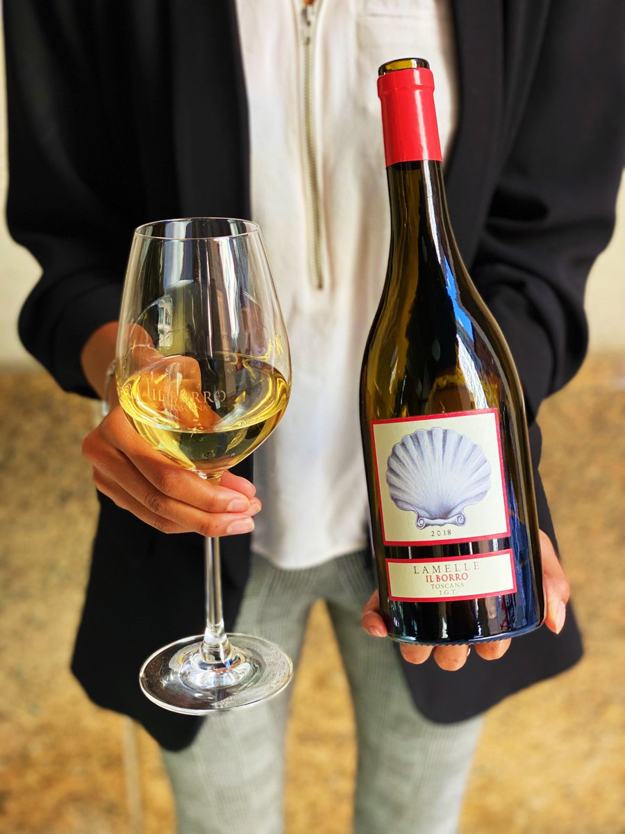 Resisting a glass of Lamelle? Simply impossible.
#IlBorro #IlBorroWines