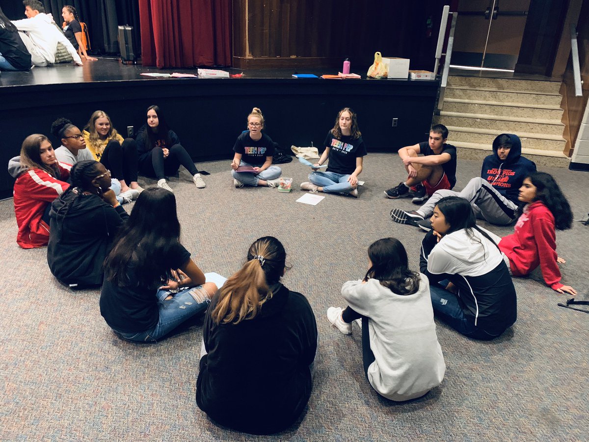 MrsSabG10's tweet photo. Our LHS Teen Pep peer educators are doing an awesome job teaching the freshman students information about Postponing Sexual Involvement! Skits and small group activities are on point! Such an awesome group of leaders and role models this year😊 #LHSTeenPep @TeenPEP_LHS https://t.co/BZlrWHIqe6