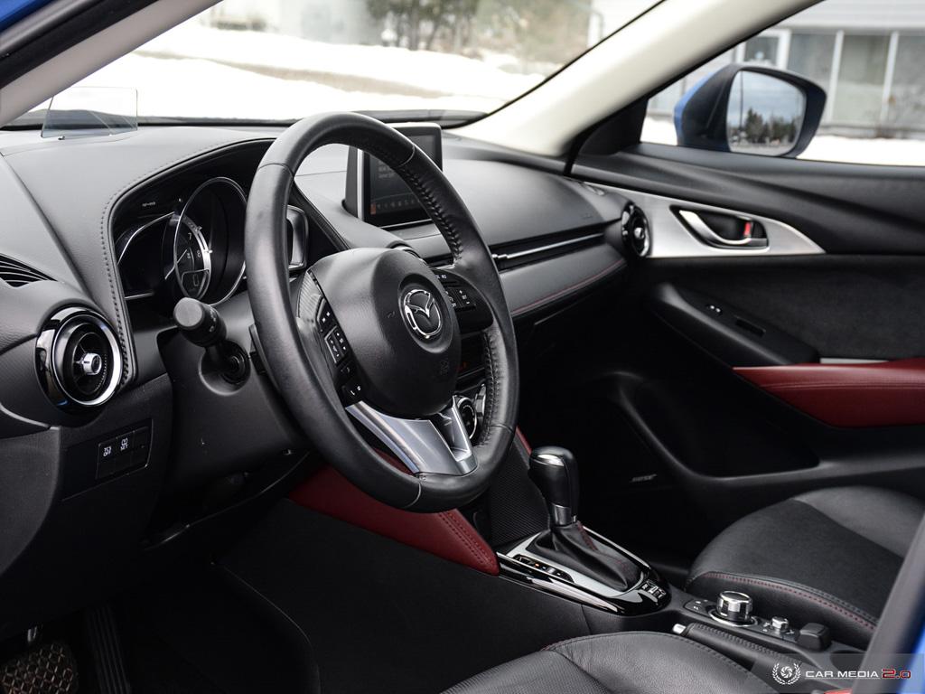 AutoChoiceSale1's tweet photo. 2016 Mazda CX-3 GT AWD
Stylish sharp-looking small AWD SUV with alloys, tint, summer and winter tires+rims.
Look at this car here: https://t.co/UefNb6FNTe
.
.
#AutoChoiceSales #Barrie #UsedCars #Mazda #AWD https://t.co/gscp8uJ9le