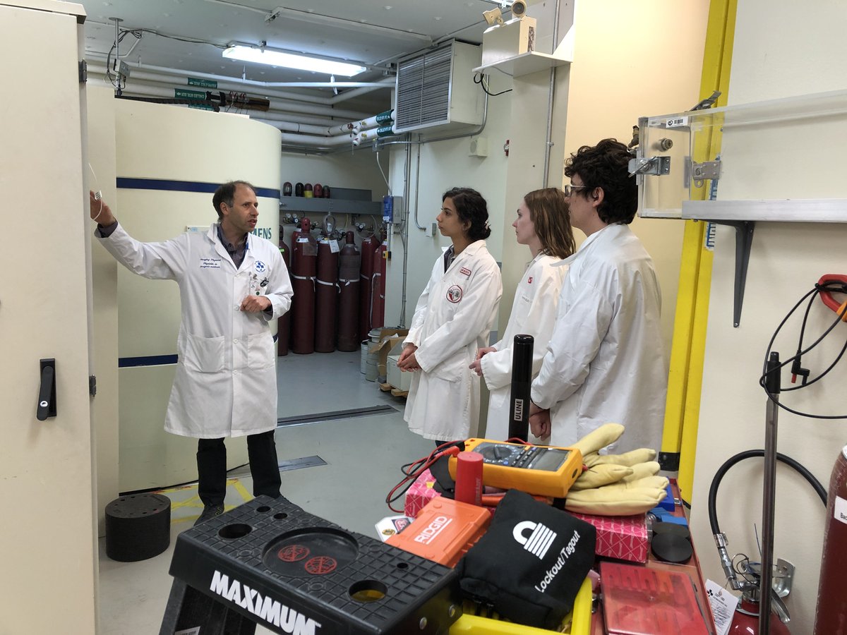 CarletonMedPhys's tweet photo. #CarletonMedPhys grad student field trip! Learning about medical cyclotron & radiopharmaceutical production @HeartInstitute - Thanks Dr Ran Klein for excellent tour! https://t.co/ZoTDQT8u7A