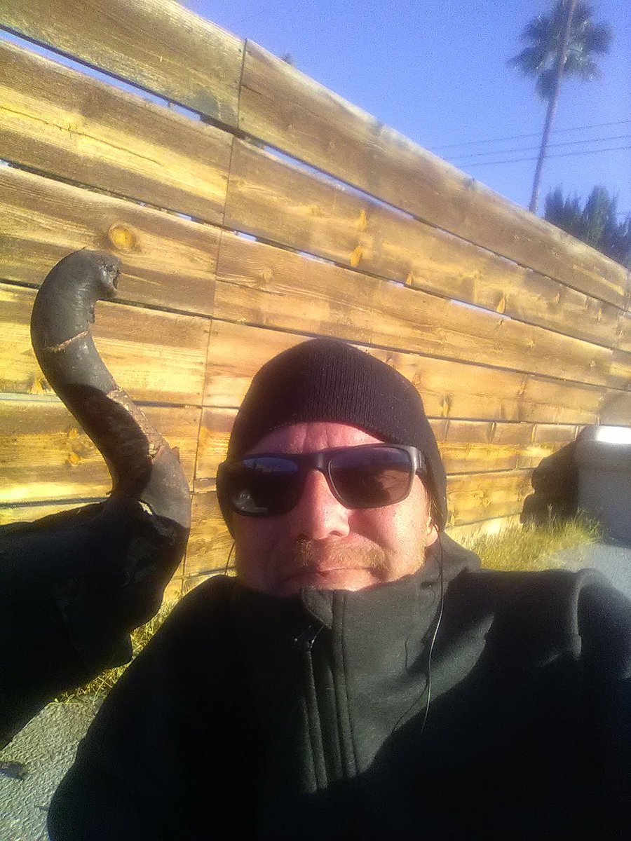 lv_pizza's tweet photo. Hey @BSMorningShow my #douchstach is cooler than @SparksRadio douchstash lol 🤘😂🍕 #douchvember #thepizza https://t.co/Wf3me39ZQD