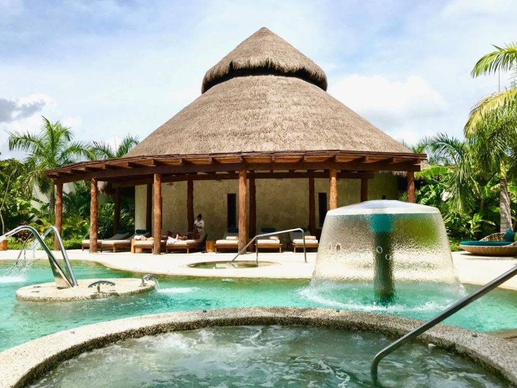 SecretsAkumal's tweet photo. Our #SecretsSpa by @Pevonia specializes in hydrotherapy, hypoallergenic and botanical-based facials, and body treatments. Allow us to pamper you! https://t.co/Bd6fLMnIjo