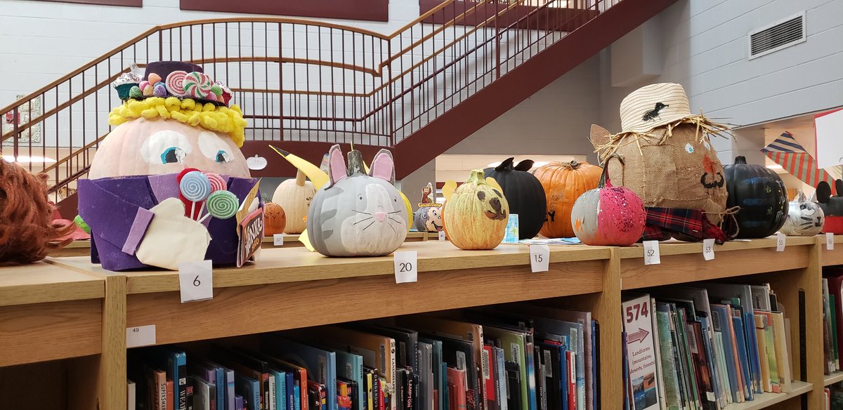 MillCreekReads's tweet photo. So impressed with all the pumpkins that were turned in for our book character contest! Who will win?! https://t.co/QoQp1dAnD9