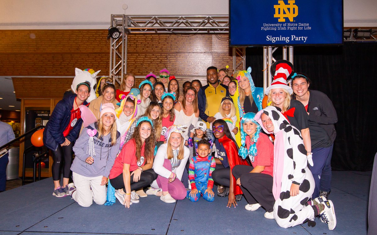 NDSoccer's tweet photo. Good luck to @ndwbb in their season opener tonight!
Last week, we teamed up with @ndwbb and signed our #FIFFL teammate Kariina to the team!
#GoIrish βοΈ #IrishFamily https://t.co/kaspimmOgq