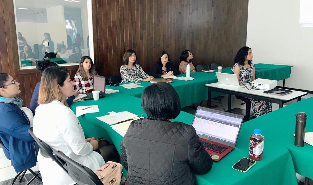UnidadGnro_SSPO's tweet photo. Nuestra titular Dulce Maza Saynes, participa en la reunión de trabajo del Comité de Atención del Sistema Estatal #PASEVM, en la cual se acuerdan las especificaciones técnicas del informe anual del programa. Erradicar la violencia contra las mujeres, es tarea de todos y todas https://t.co/MmOwQXGSHU