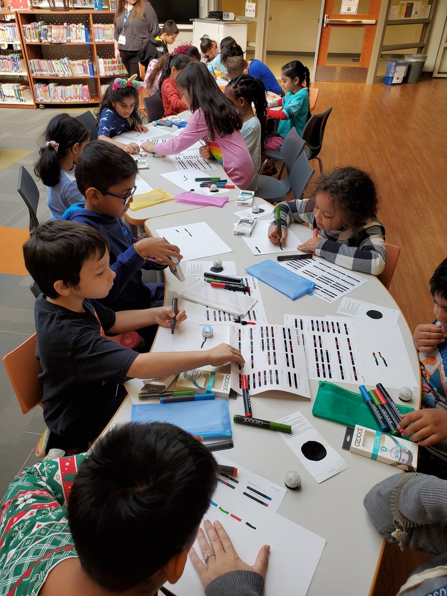 ElsieJohnsonIC's tweet image. @Ozobot -a-palooza!! 2nd Ss having a blast during tech time today! @DanetteFrambes @CCSD93 @ECJSchool @EJPrincipalD93 #TechTimeWithMsDiBiase #coding #robotics