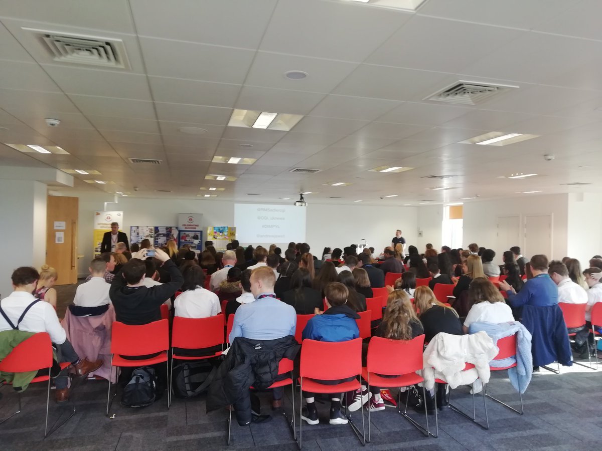GovanHighLib's tweet photo. Fantastic day at Glasgow's Pupil iPad Conference. Showcasing Glasgow Libraries' apps and eResources to pupils and teachers from primary and secondary schools across the city. So many exciting opportunities to support literacy @RMSadlerCGI @CGI_UKNEWS #DIMPYL https://t.co/Noq2bOr0XU