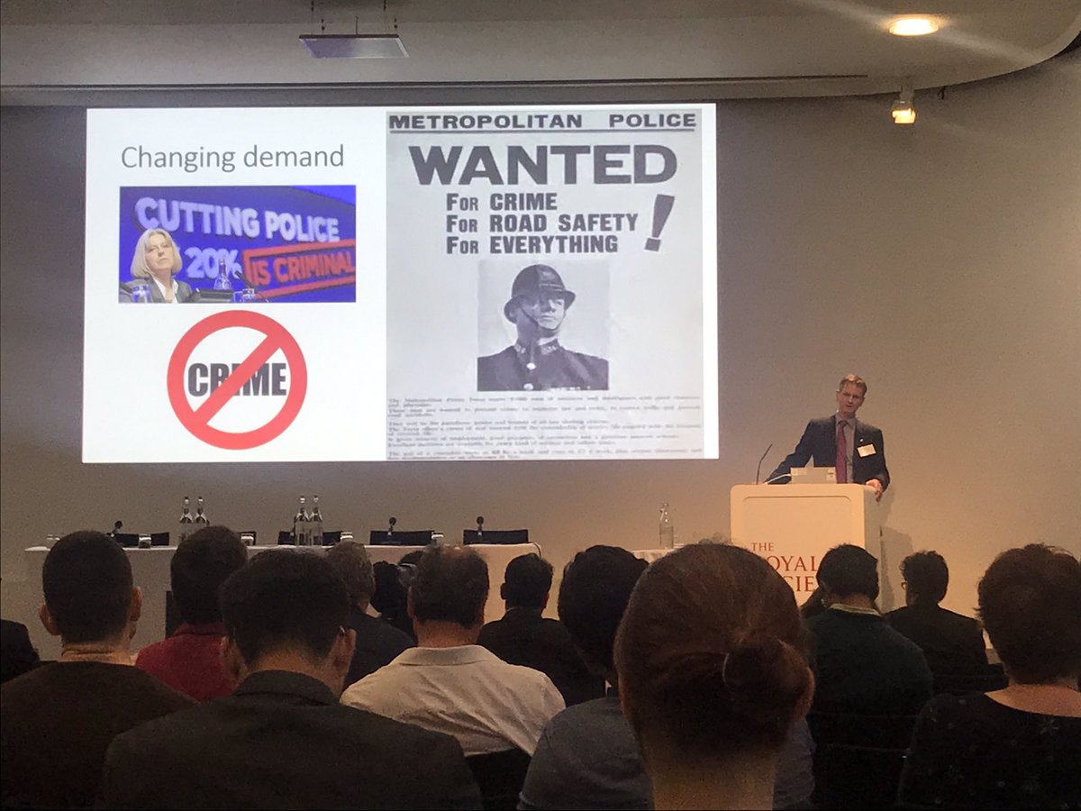 Kat_Holden_'s tweet photo. Brilliant presentation from @GilesHerdale at @Validate_AI discussing how to engage with tech, whilst maintaining the principles of policing by consent. #validateai https://t.co/jISBpoyuEX