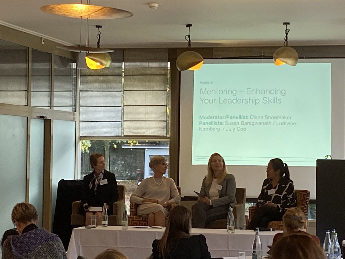 MyPhyLife's tweet photo. Last panel of the day about #Mentoring - Enhancing your #leadership skills with @d_shoemaker, Susan Baragwanath, @julycoo @ProcterGamble and Ludivine Nornberg @PictetGroup #WLC19 https://t.co/80Up13XpDM