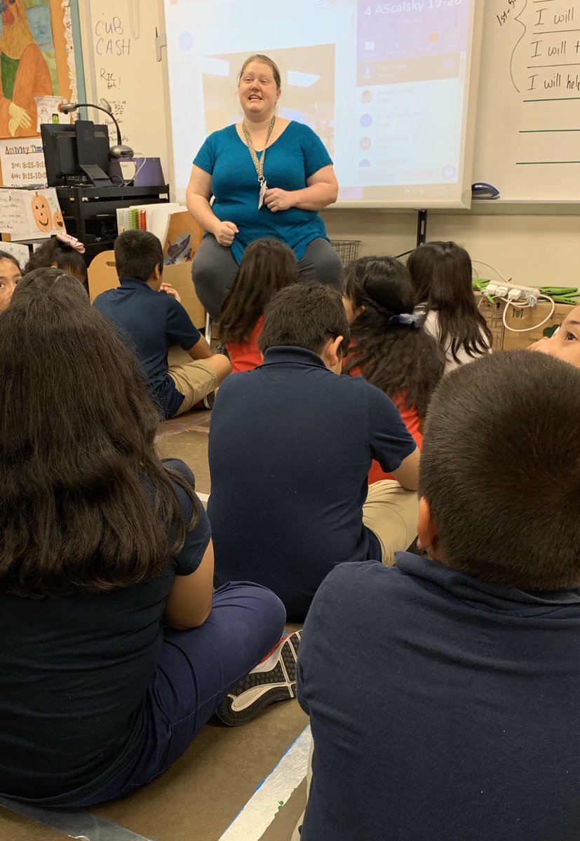 porterkarin's tweet photo. Sts sharing why we would add our artwork to our @Seesaw portfolio!  #inspireothers #learnfromothers @CFBISD @CFBDLS @CentralCFB @librareprincess @Art522 #DlsEdventures https://t.co/jeiJxaUtFS