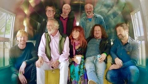 PEDeBauw's tweet photo. 🎶🇮🇪🇧🇪 If there’s one concert tour you don’t want to miss, it’s @KilaRecords Fries, Chocolate &amp; Beer Tour with 6 nights in #Belgium 19-26 Nov #Kila #music!
🥁🎻🎸These guys set the stage on 🔥, look and listen: https://t.co/NNH9j1SkG4 https://t.co/8MsxFKguWW