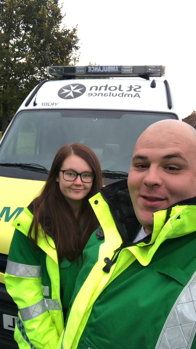Out suporting a local firework display in crew tonight with one of our ETA’s Annie it a little cold tonight #mysjaday #ambulanceunitontour. @sja_CMevents <a href="/SJA_CMAmbUnit/">SJA Cheshire & Mersyside District Ambulance Unit</a> <a href="/anniesmithxxxx/">Annie Smith</a> <a href="/sjamerseyside/">St John Ambulance Merseyside</a> <a href="/stjohnambulance/">St John Ambulance England</a>