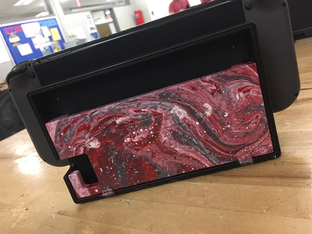 EHOVEstem's tweet photo. Another customized console, this time a Hydro-dipped Nintendo Swith 🔥🎮 #EHOVEvips #EHOVE https://t.co/j4151MtAWA