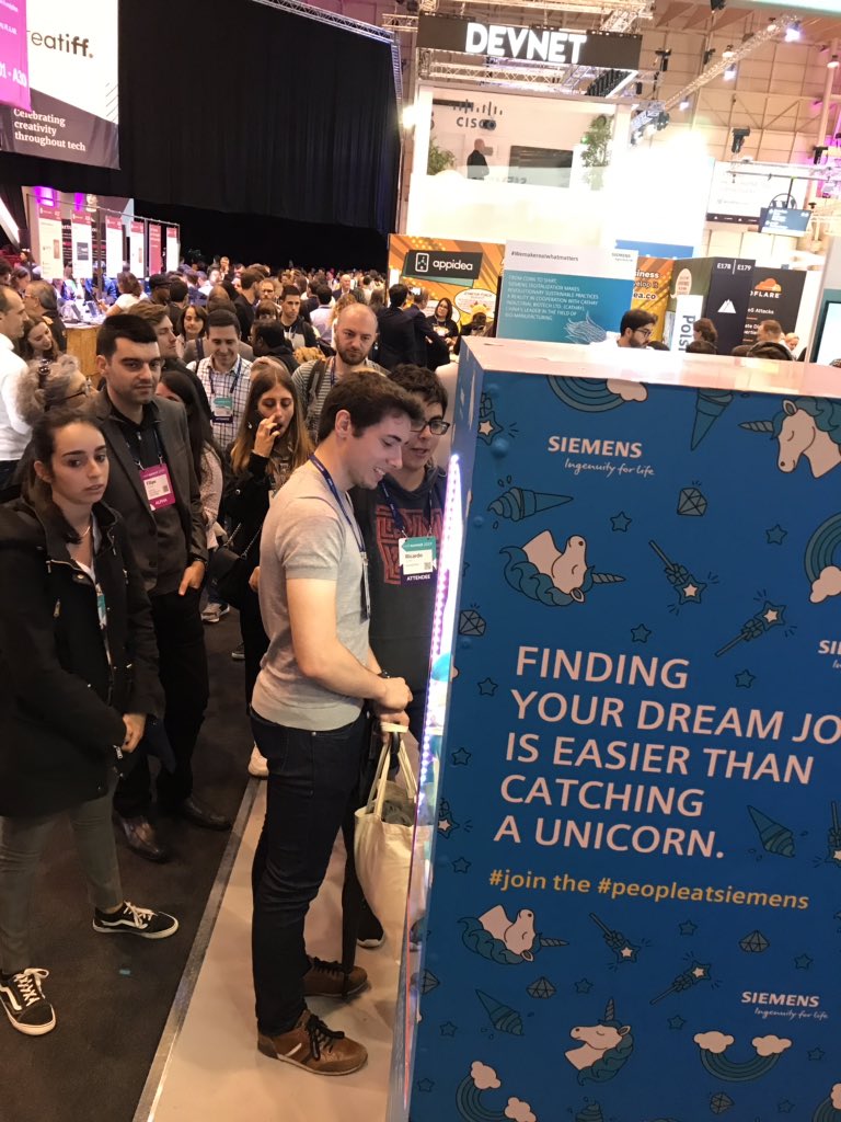 AngelikaLattner's tweet photo. How to attract #WebSummmit visitors to your booth?
Sell food or chase #unicorns π¦π¦π¦
The cutest takeaways from #WebSummit19 so far π https://t.co/TMJUwFXdNv