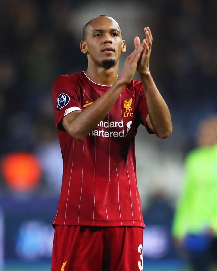 KirimbaOg's tweet photo. Atufungwi na mkaz wa Mbagala
#Fabinho
#Liverpoolfc
#MerseysideRed
#YNWA https://t.co/CB9vanZ3mV