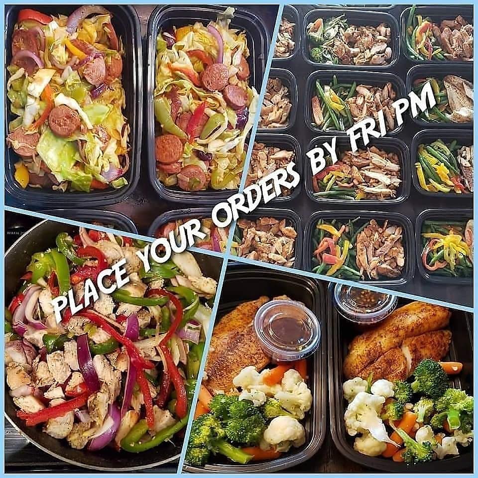 9jaKitchen's tweet photo. Meal prepping is still available. Order up!!! #YoursTruly #PhoenixCaterer #Keto #KetoDiet #KetoMeals #NaijaSoulKitchen https://t.co/7BTKm9Q0Ko