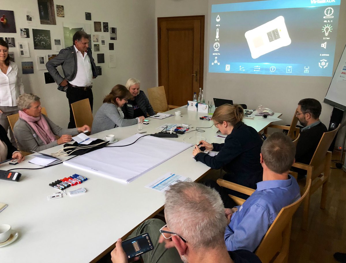 BoschGlobal's tweet photo. 📰🤖A hands-on #sensor experience with media professionals at the #jotcon19 conference: @Bosch_BCDS’s „swiss army knife for #IoT“ shows its potential for #journalismofthings projects. https://t.co/cskYZjFMVH https://t.co/had4P4ul5Z