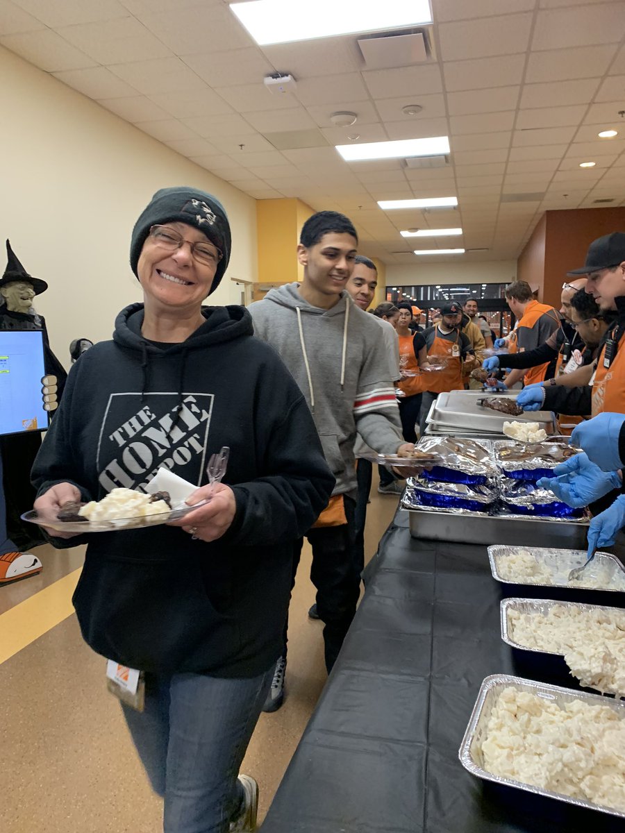 UretaLuis tweet media