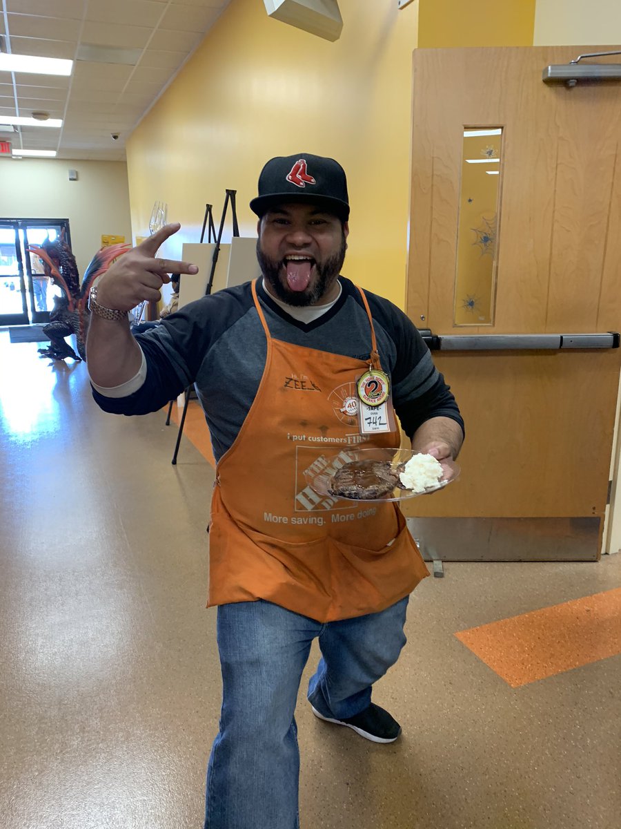 UretaLuis tweet media